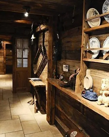 La Ferme D Emilienne 살랑쉬